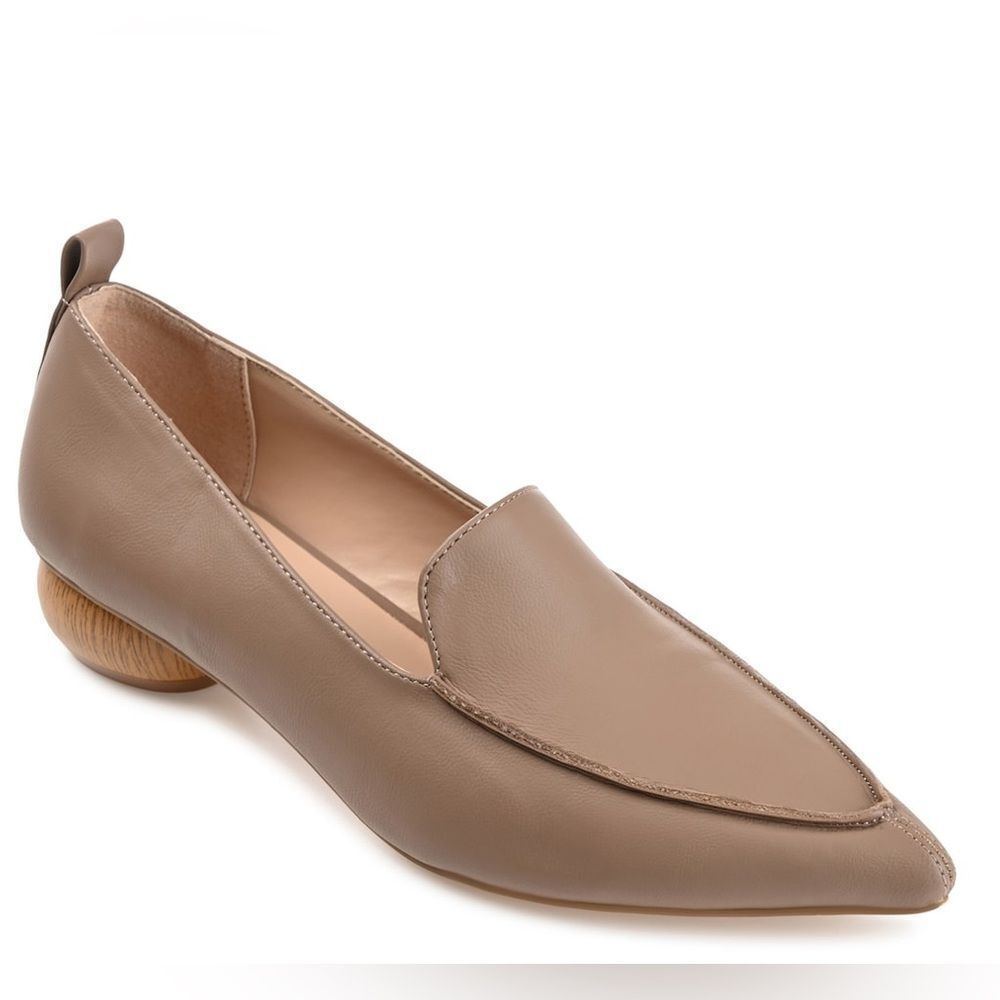 MAGGS KITTEN LOAFER FLATS. COLOR : Taupe Size 6